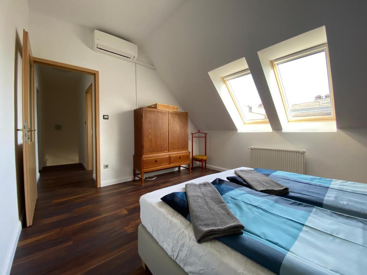 2 Bedroom 107 M2 Loft With Balcony Budapest Ngoại thất bức ảnh