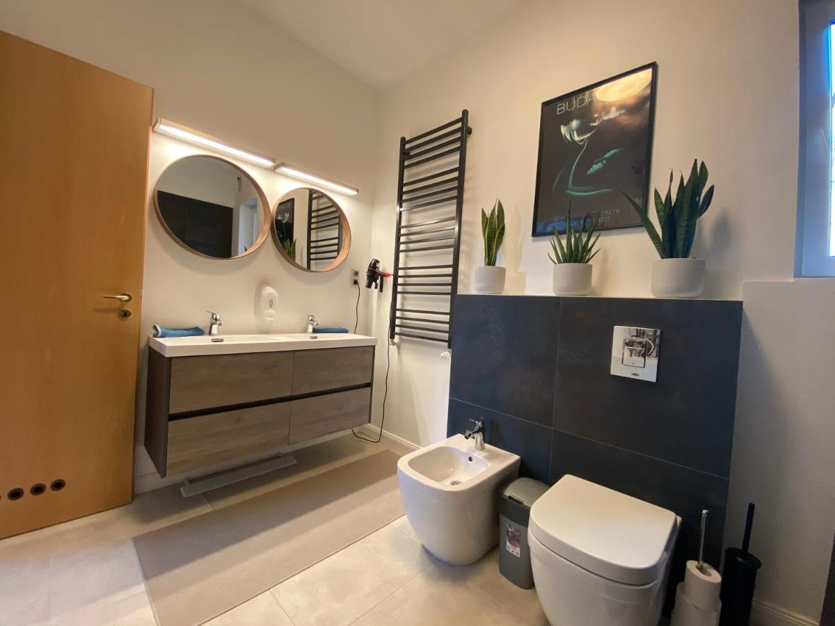 2 Bedroom 107 M2 Loft With Balcony Budapest Ngoại thất bức ảnh